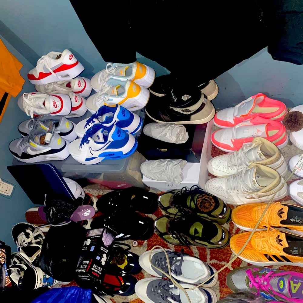 Sneakers